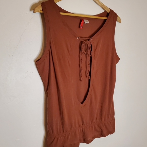 Copper Brown Sleeveless Open Front Window Top with String Enclosure - Picture 11 of 11